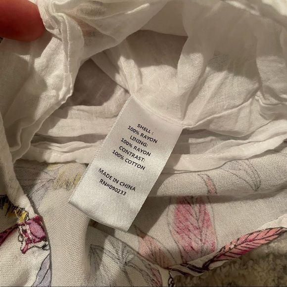 La Hearts Floral Plunge Low Back Romper - Picture 5 of 11